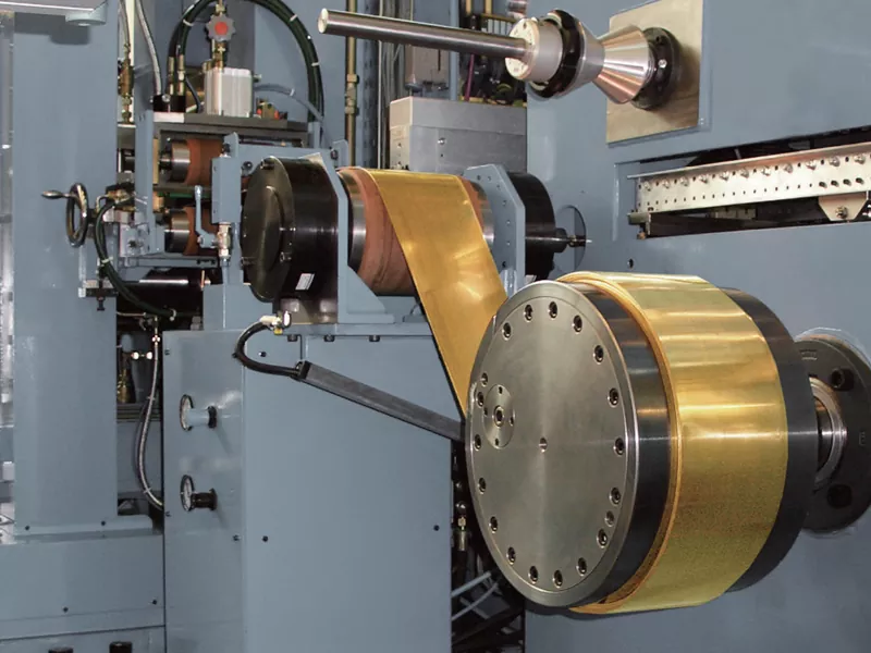 Kaldvalseverk av kobberlegering med høy presisjon